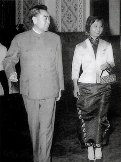 陈毅夫人张茜家庭背景,出身名门的陈毅夫人，传奇人生背后的家庭故事